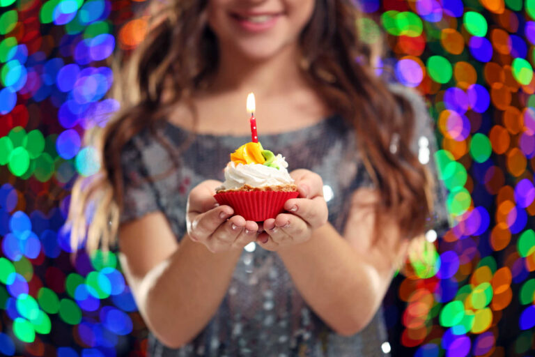 Free Birthday Food & Discounts