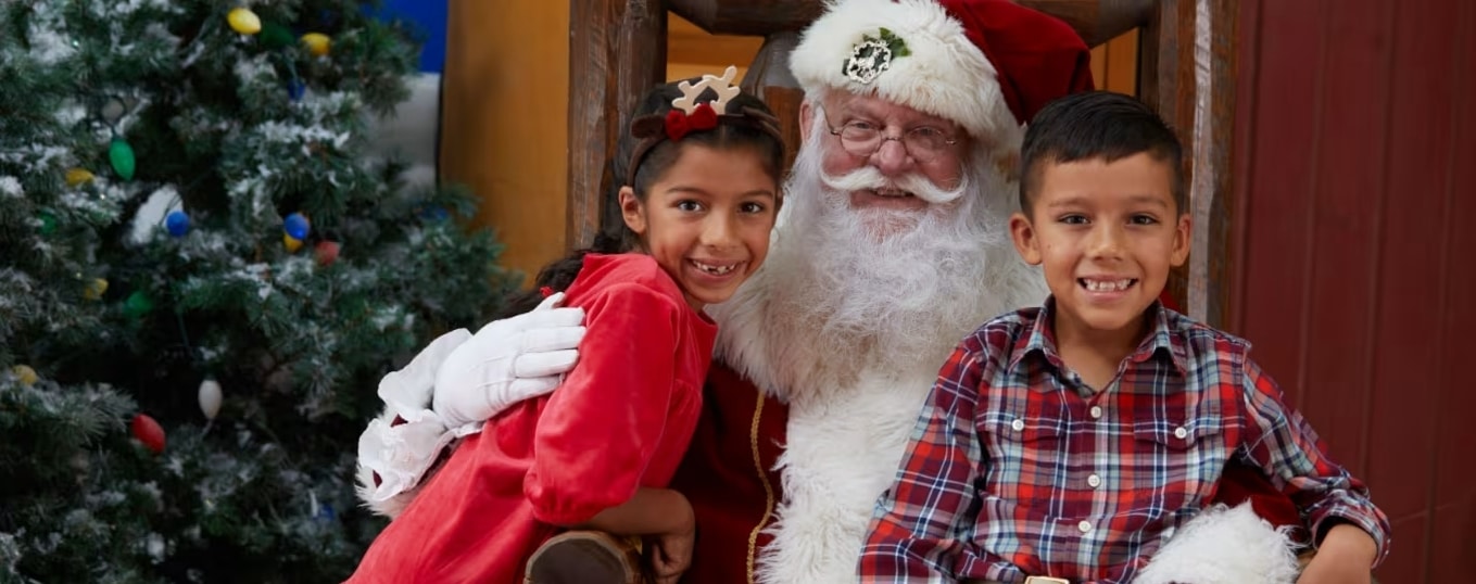 Free Photo with Santa at Bass Pro Shop and Cabelas