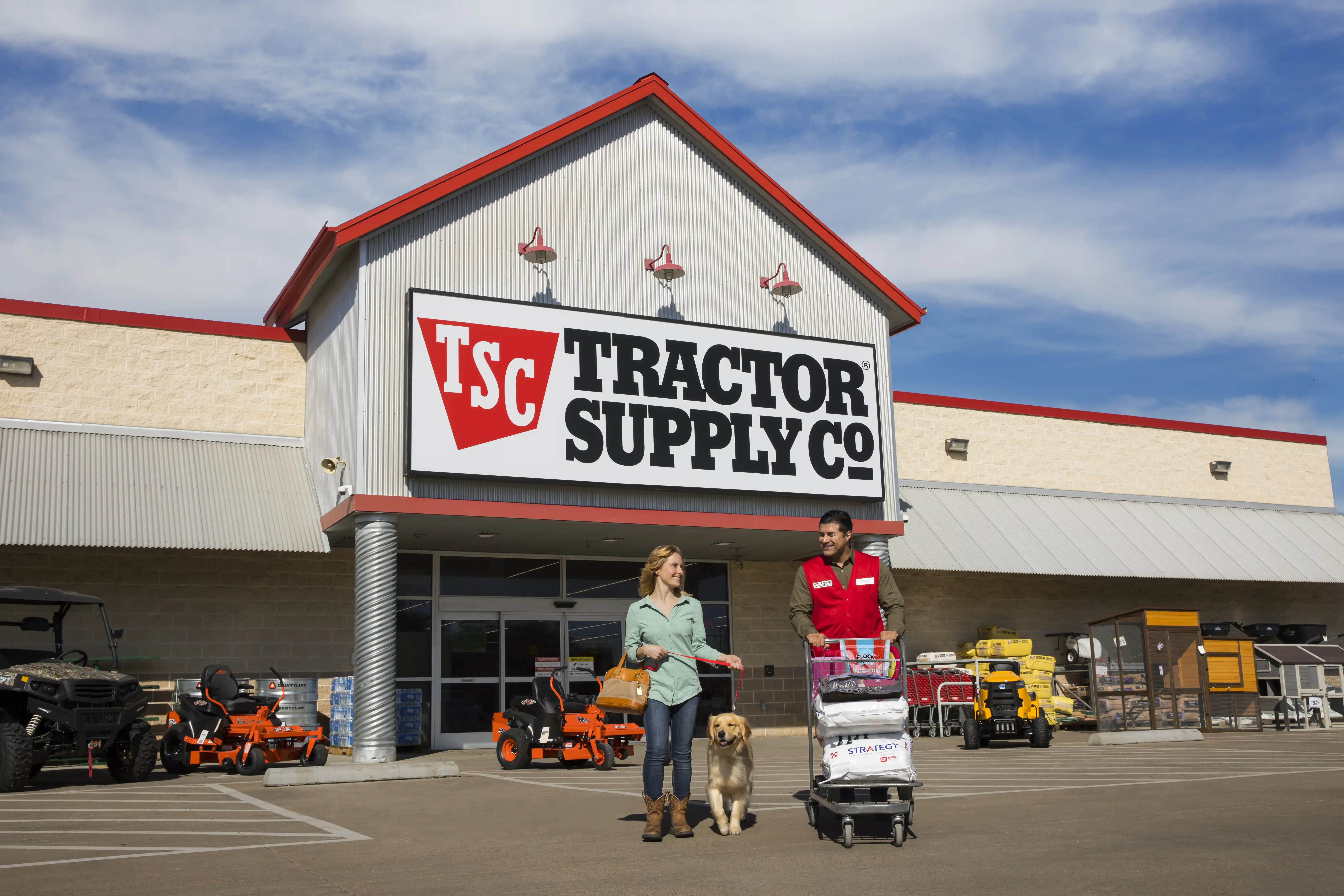Tractor Supply Halloween Pet Event 2026